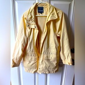 Pacific trail size medium jacket.  Light yellow